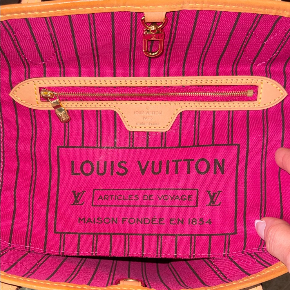 Louis Vuitton Brown Monogram Canvas Neverfull MM Excellent Condition - Picture 9 of 10